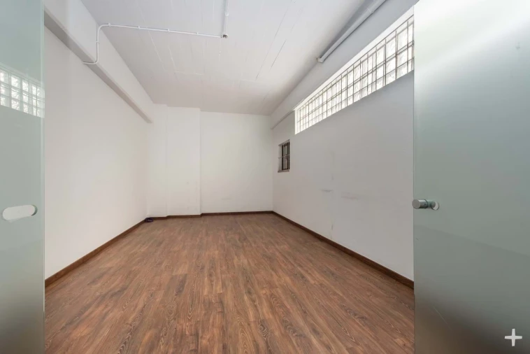 Armazém para Venda em São Domingos de Benfica Foto 9