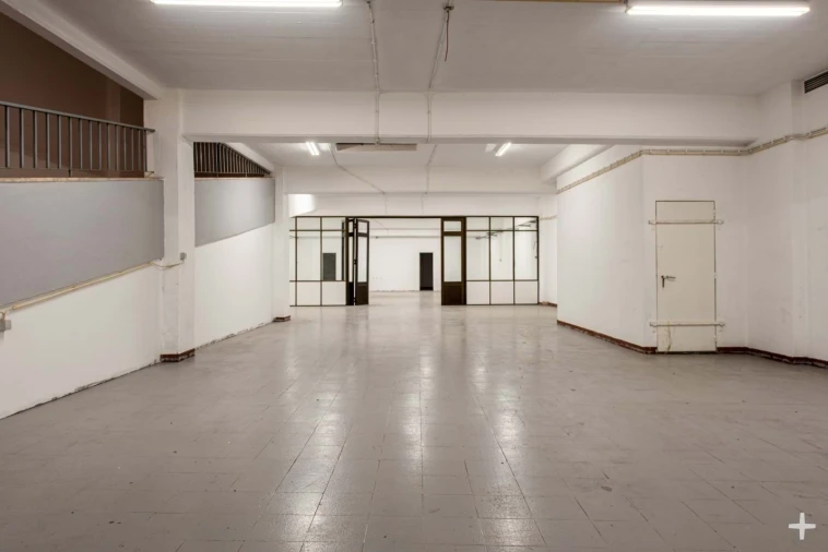 Armazém para Venda em São Domingos de Benfica Foto 6