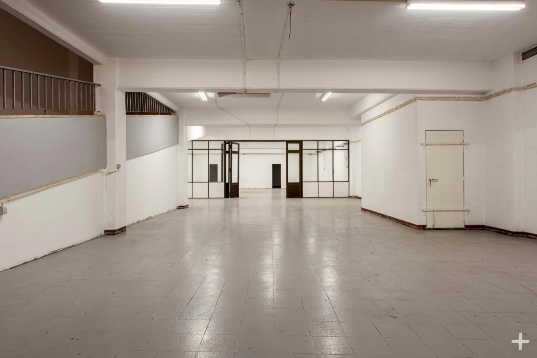 Armazém para Venda em São Domingos de Benfica Foto 6