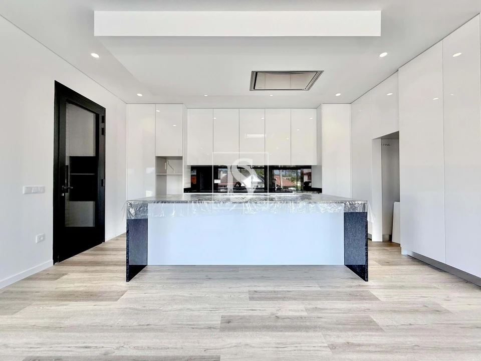 Moradia T3 para Venda em Loureira Foto 5