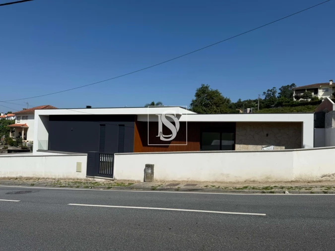 Moradia T3 para Venda em Loureira Foto 2