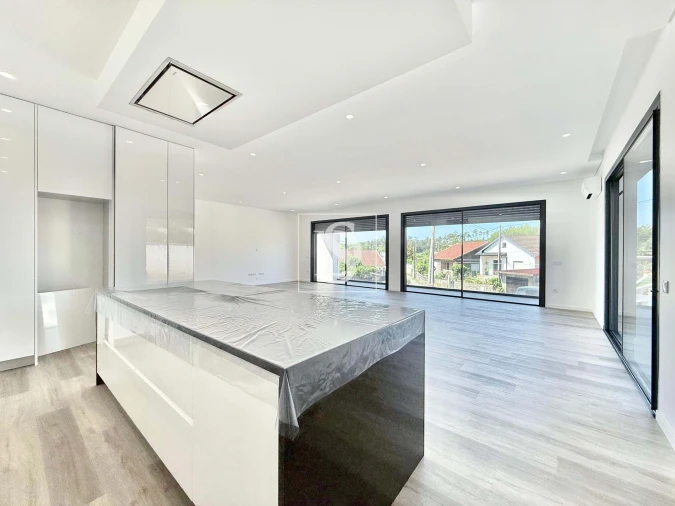 Moradia T3 para Venda em Loureira Foto 7