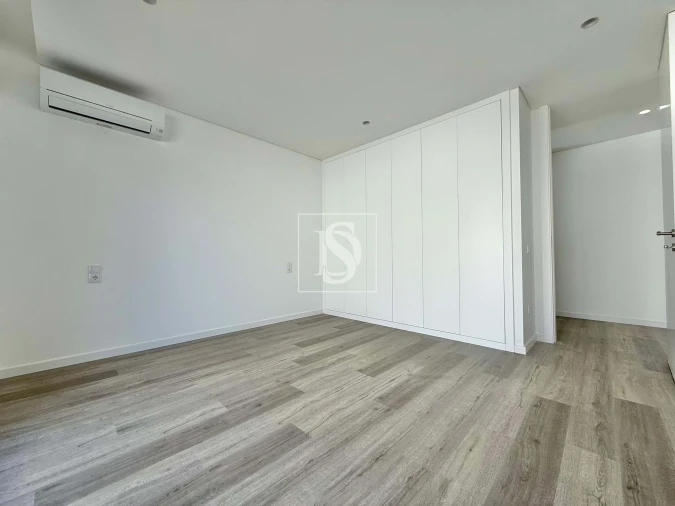 Moradia T3 para Venda em Loureira Foto 17