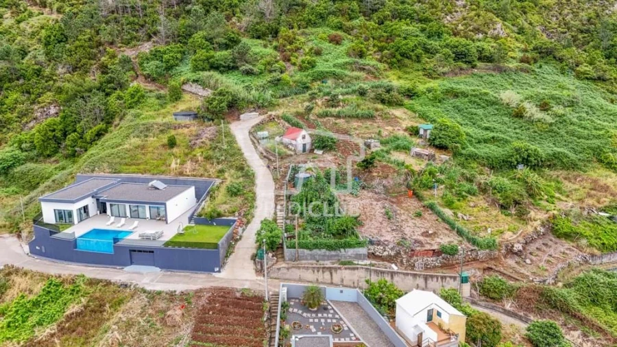 Terreno para Venda em Faial Foto 3