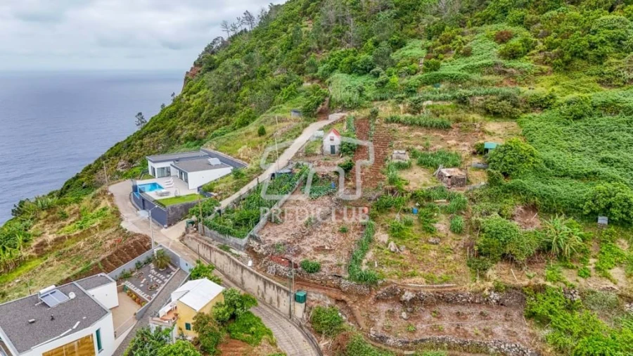 Terreno para Venda em Faial Foto 2