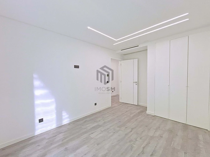 Apartamento T3 para Venda em Bucelas Foto 17