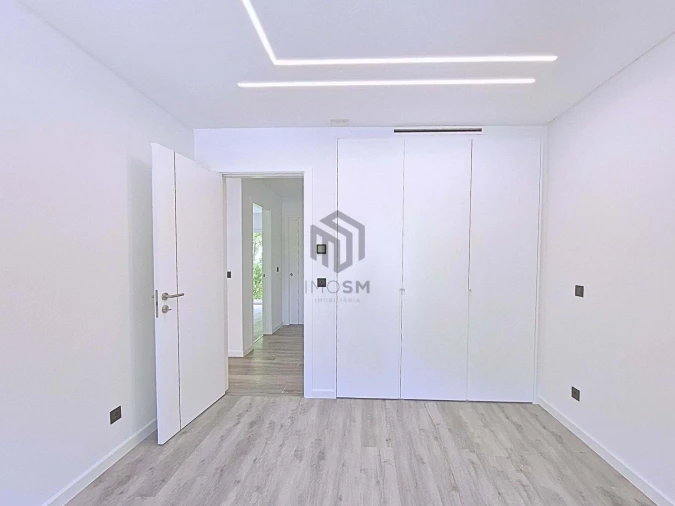 Apartamento T3 para Venda em Bucelas Foto 12