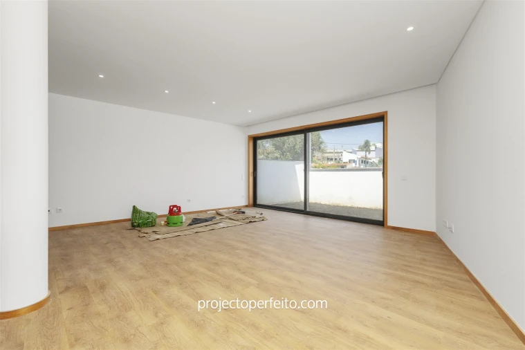 Moradia T3 para Venda em Rio Meão Foto 5