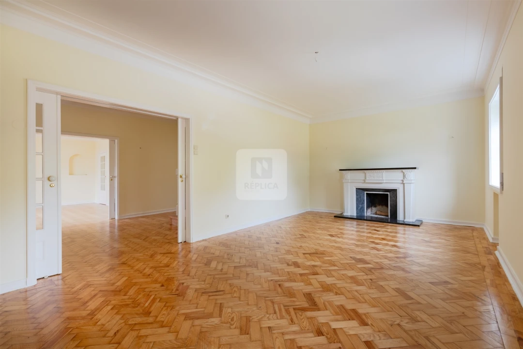 Moradia T5 para Arrendamento em Lordelo do Ouro e Massarelos Foto 7