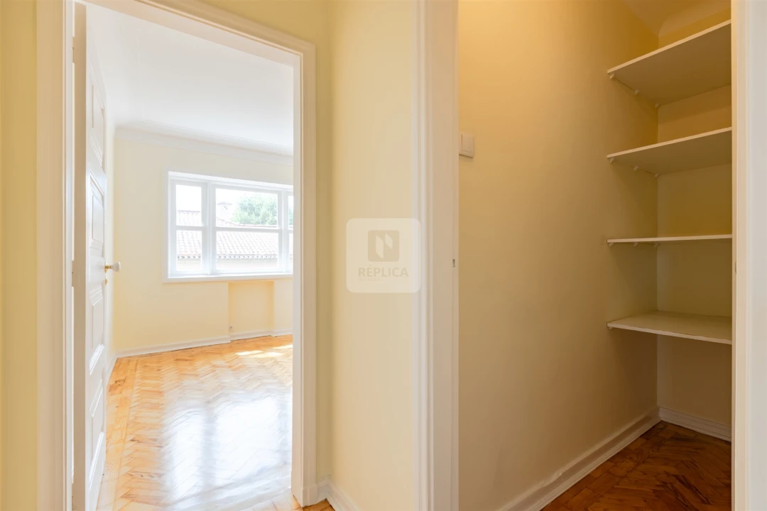 Moradia T5 para Arrendamento em Lordelo do Ouro e Massarelos Foto 25