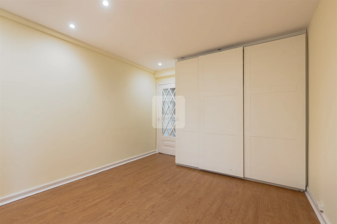 Moradia T5 para Arrendamento em Lordelo do Ouro e Massarelos Foto 18