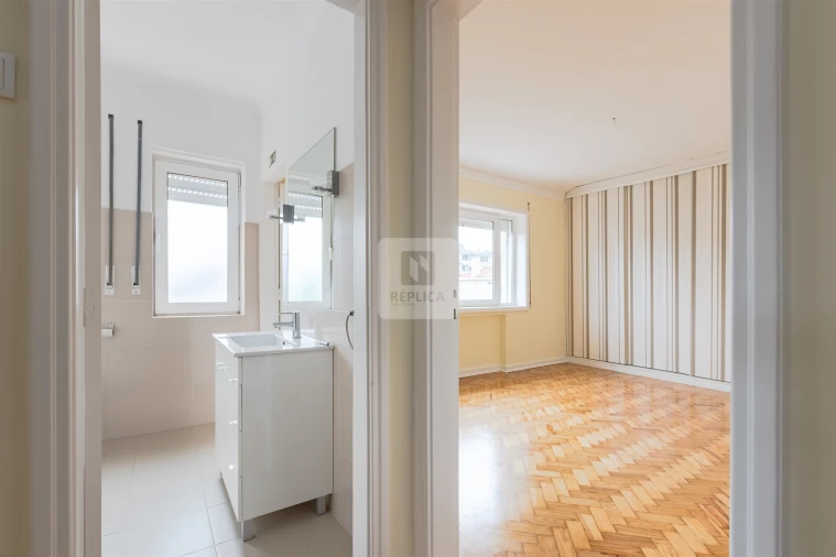 Moradia T5 para Arrendamento em Lordelo do Ouro e Massarelos Foto 27