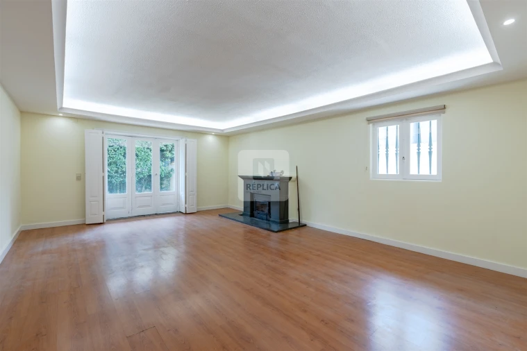 Moradia T5 para Arrendamento em Lordelo do Ouro e Massarelos Foto 6