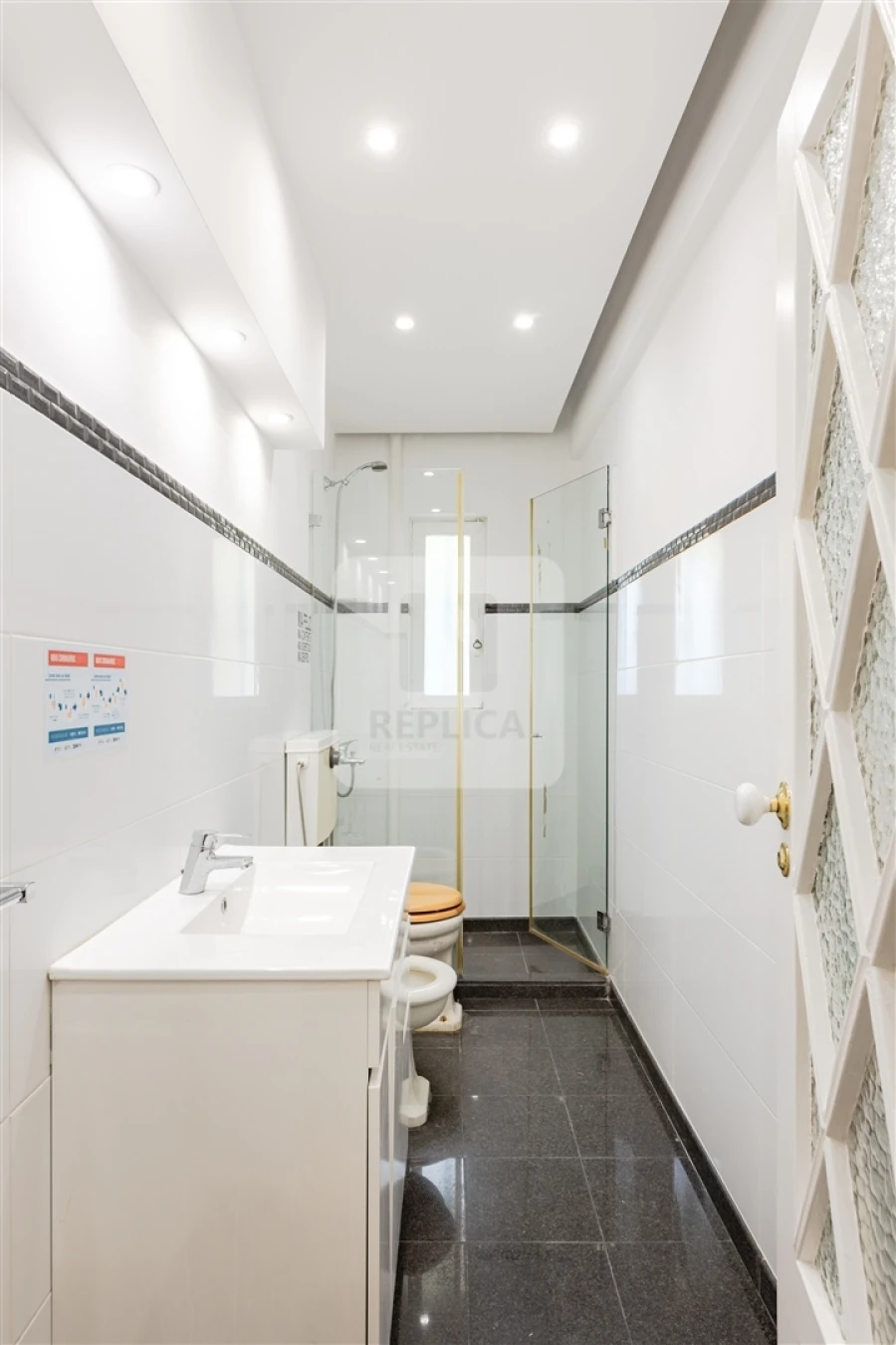 Moradia T5 para Arrendamento em Lordelo do Ouro e Massarelos Foto 19