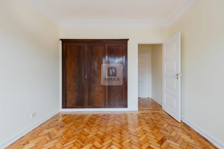 Moradia T5 para Arrendamento em Lordelo do Ouro e Massarelos Foto 26