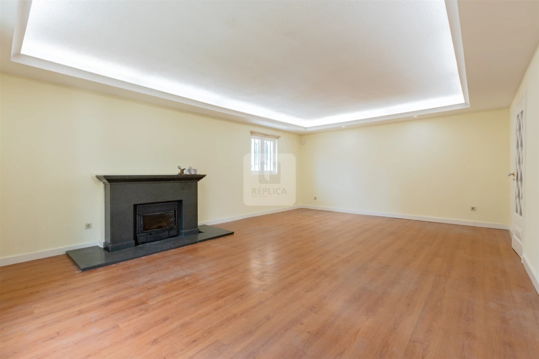 Moradia T5 para Arrendamento em Lordelo do Ouro e Massarelos Foto 9