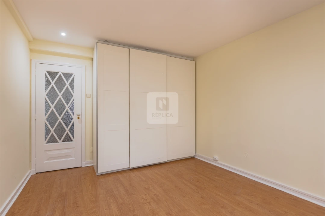 Moradia T5 para Arrendamento em Lordelo do Ouro e Massarelos Foto 17