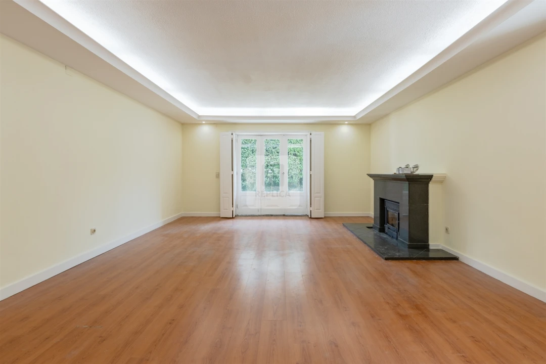 Moradia T5 para Arrendamento em Lordelo do Ouro e Massarelos Foto 8