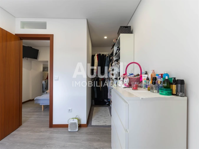 Apartamento T2 para Venda em Abação e Gémeos Foto 9