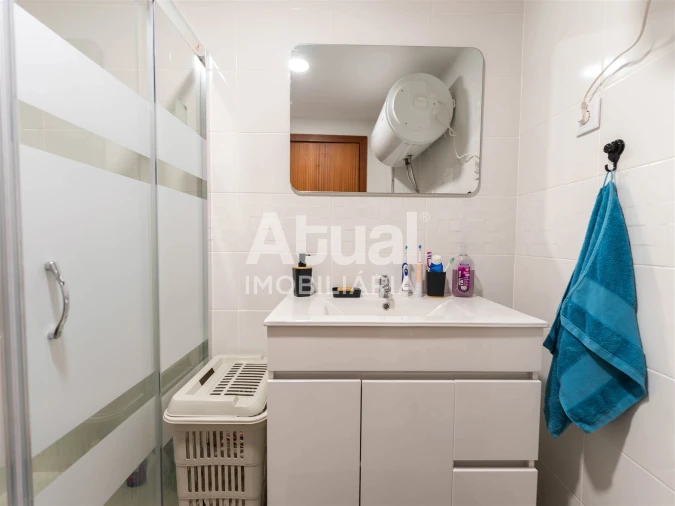 Apartamento T2 para Venda em Abação e Gémeos Foto 11