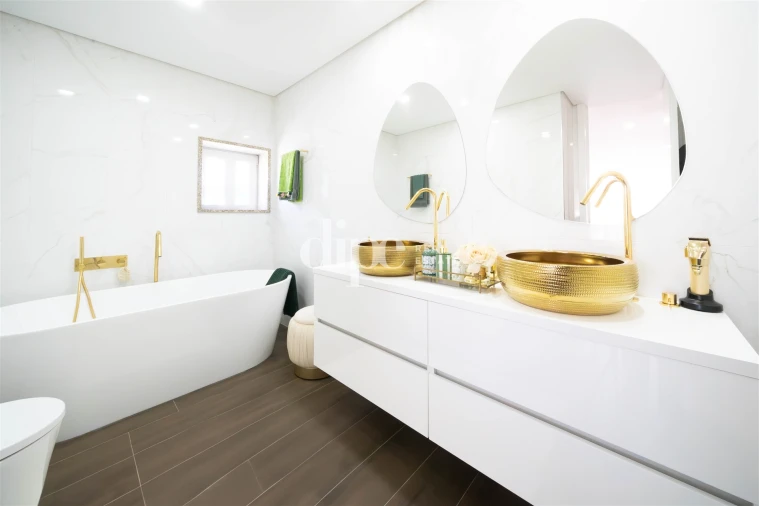 Moradia T3 para Venda em Candoso Santiago e Mascotelos Foto 18