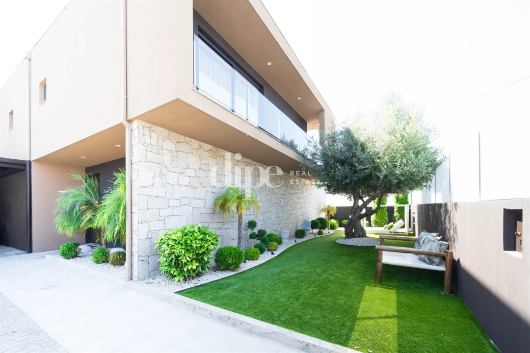 Moradia T3 para Venda em Candoso Santiago e Mascotelos Foto 30