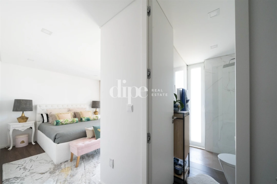 Moradia T3 para Venda em Candoso Santiago e Mascotelos Foto 23