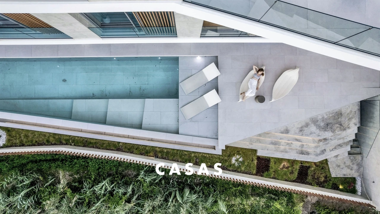 Moradia T4 para Venda em Arco da Calheta Foto 9