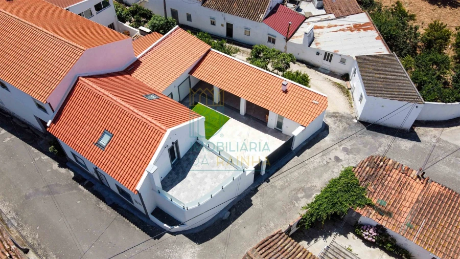 Moradia T4 para Venda em Vau Foto 28