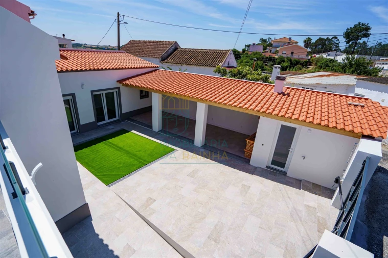 Moradia T4 para Venda em Vau Foto 22