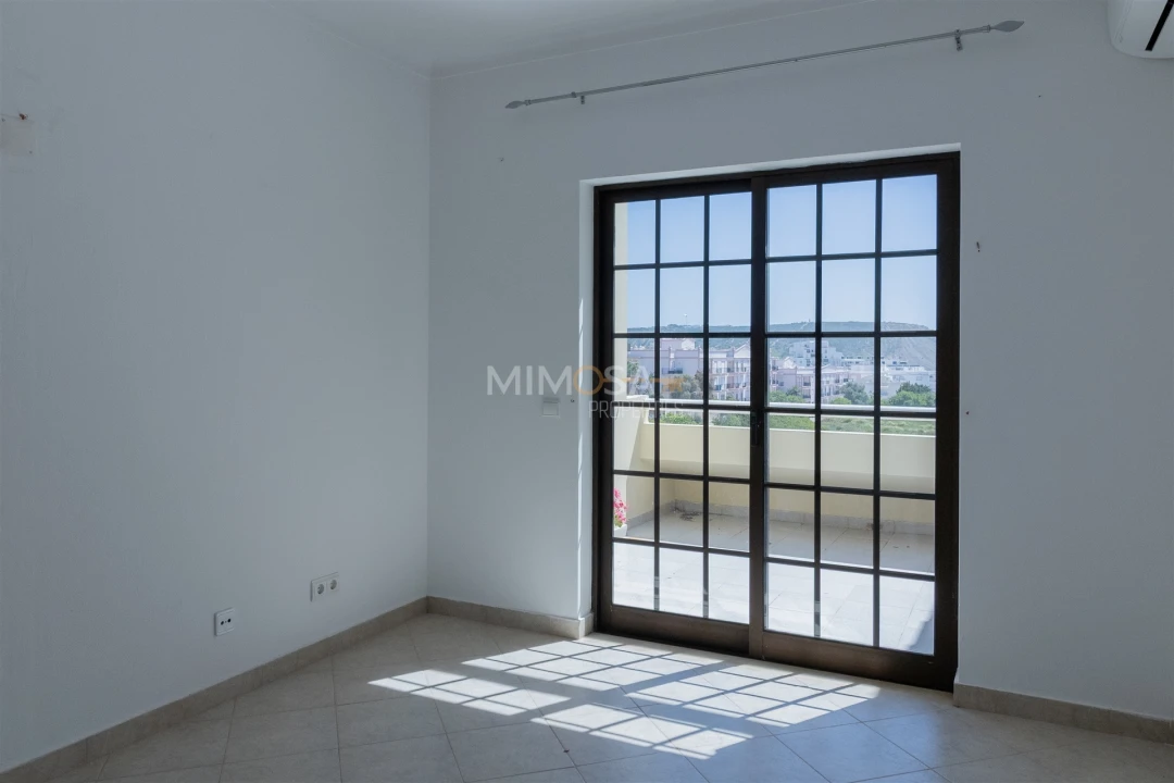 Moradia T2 para Arrendamento em Luz Foto 13