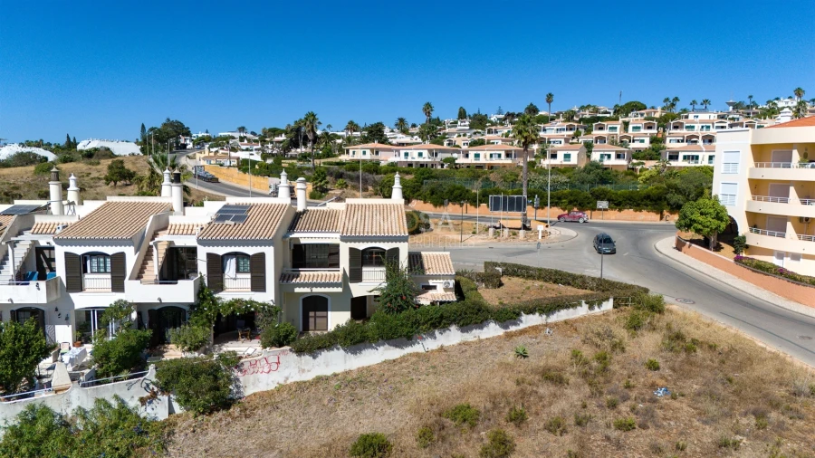 Moradia T2 para Arrendamento em Luz Foto 34