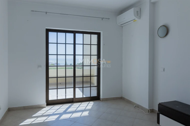 Moradia T2 para Arrendamento em Luz Foto 12