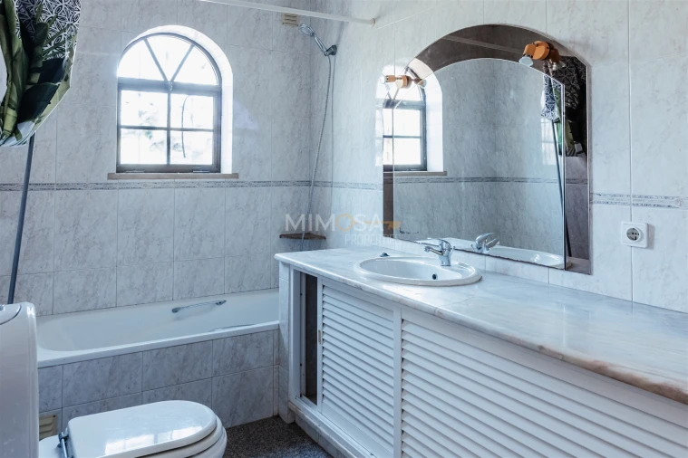 Moradia T2 para Arrendamento em Luz Foto 29