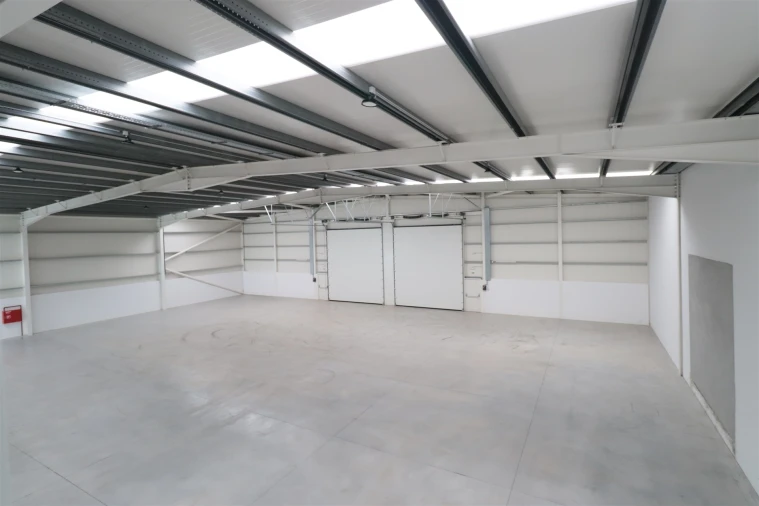 Armazém para Venda em Rio Covo (Santa Eugenia) Foto 11