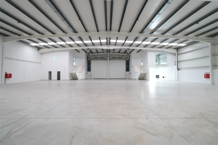 Armazém para Venda em Rio Covo (Santa Eugenia) Foto 7