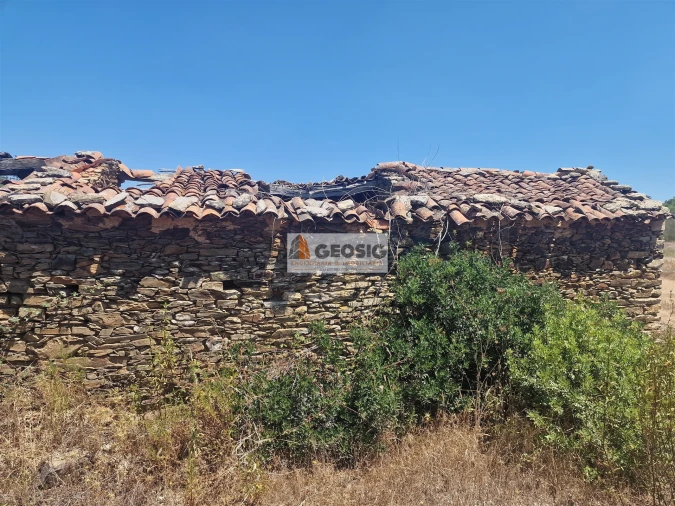 Quinta T2 para Venda em Santana da Serra Foto 3