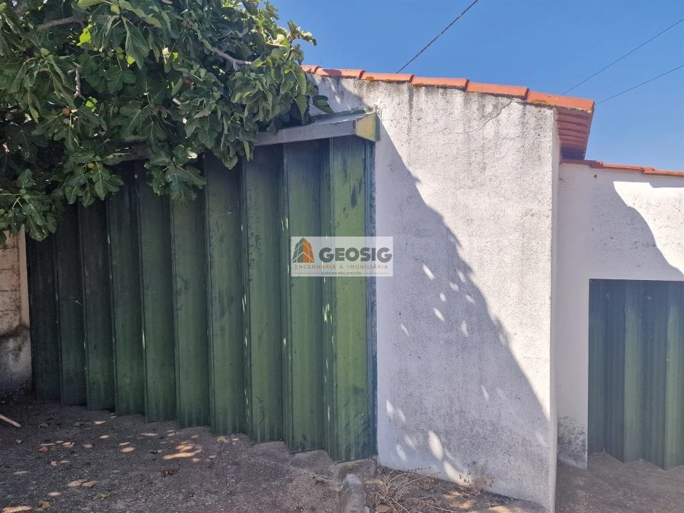 Moradia T3 para Venda em Santana da Serra Foto 33