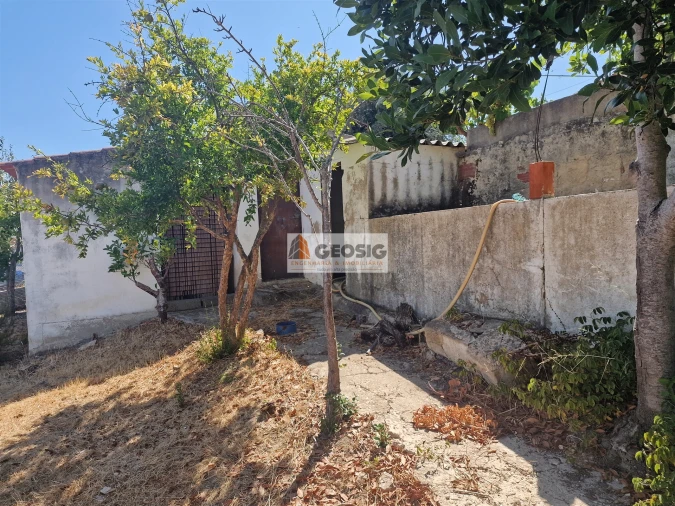 Moradia T3 para Venda em Santana da Serra Foto 10