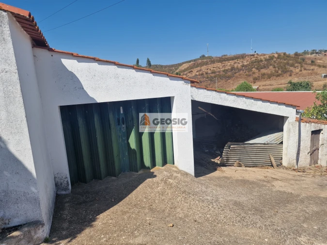 Moradia T3 para Venda em Santana da Serra Foto 32