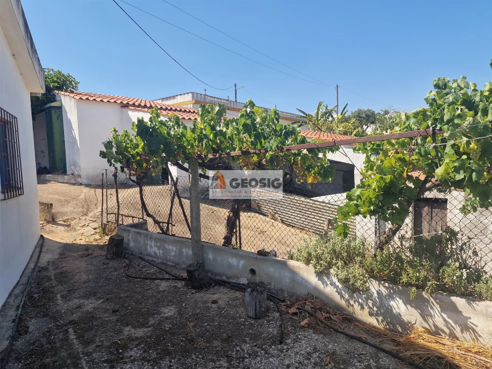 Moradia T3 para Venda em Santana da Serra Foto 30