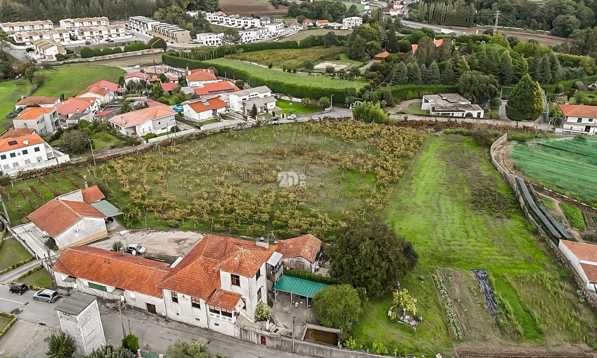 Quinta T0 para Venda em Antas e Abade de Vermoim Foto 1