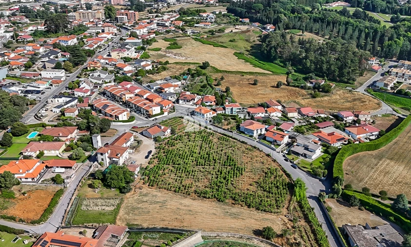 Quinta T0 para Venda em Antas e Abade de Vermoim Foto 10