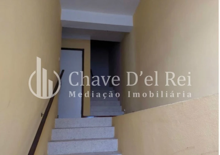 Prédio para Venda em Abraveses Foto 2