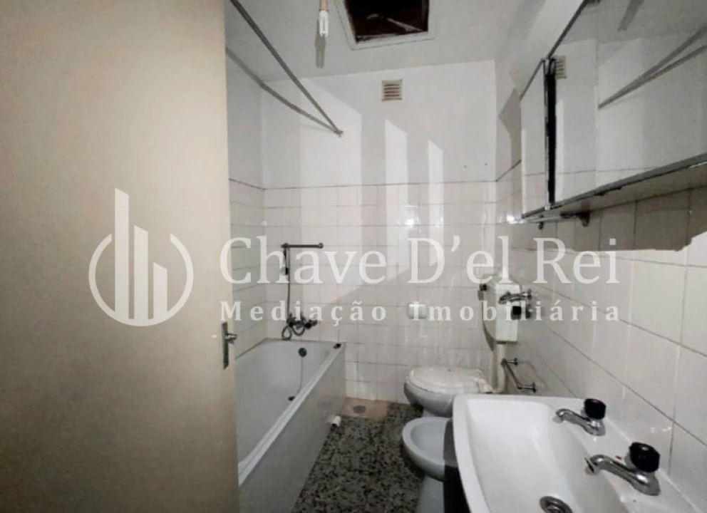 Prédio para Venda em Abraveses Foto 4