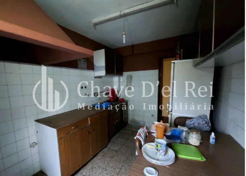 Prédio para Venda em Abraveses Foto 3