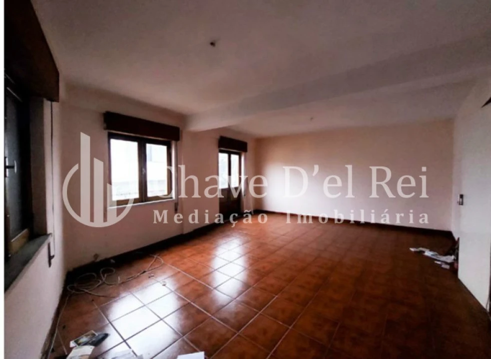 Prédio para Venda em Abraveses Foto 5