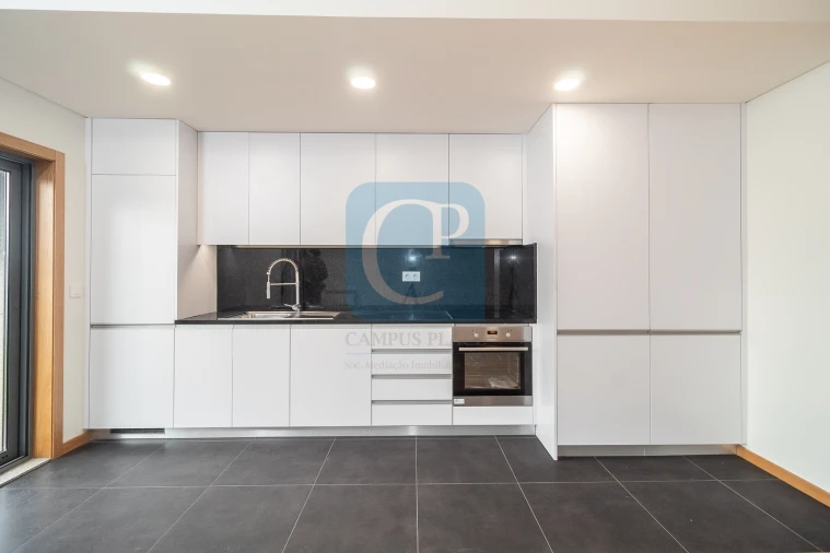 Apartamento T2 para Arrendamento em São Mamede de Infesta e Senhora da Hora Foto 9