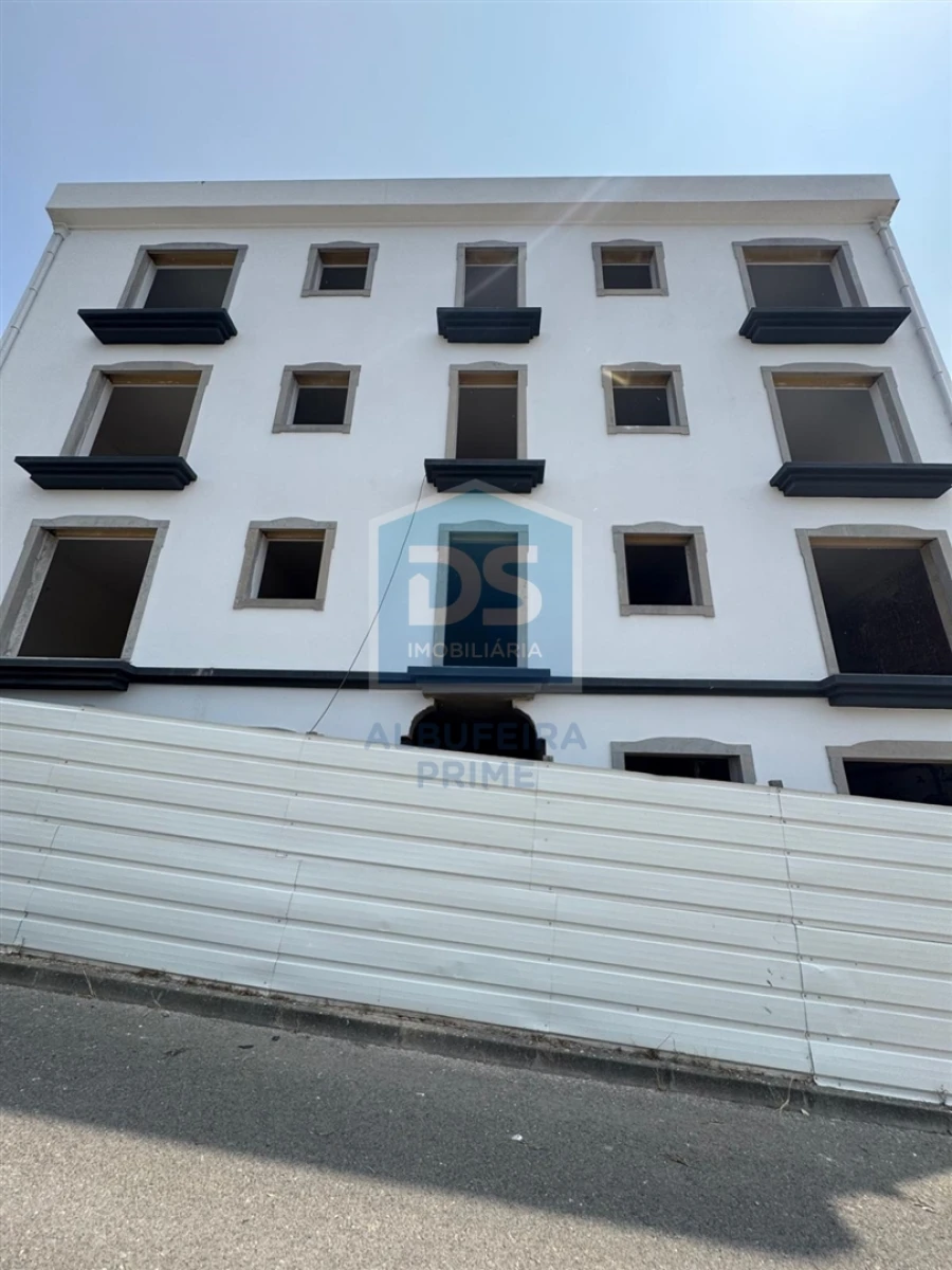 Apartamento T3 para Venda em São Brás de Alportel Foto 2