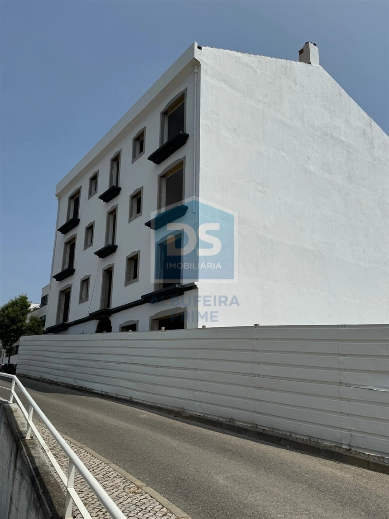 Apartamento T3 para Venda em São Brás de Alportel Foto 1